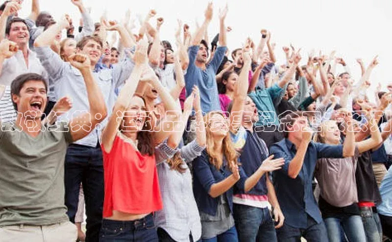 致敬经典：运动品牌赛事纪念卫衣系列